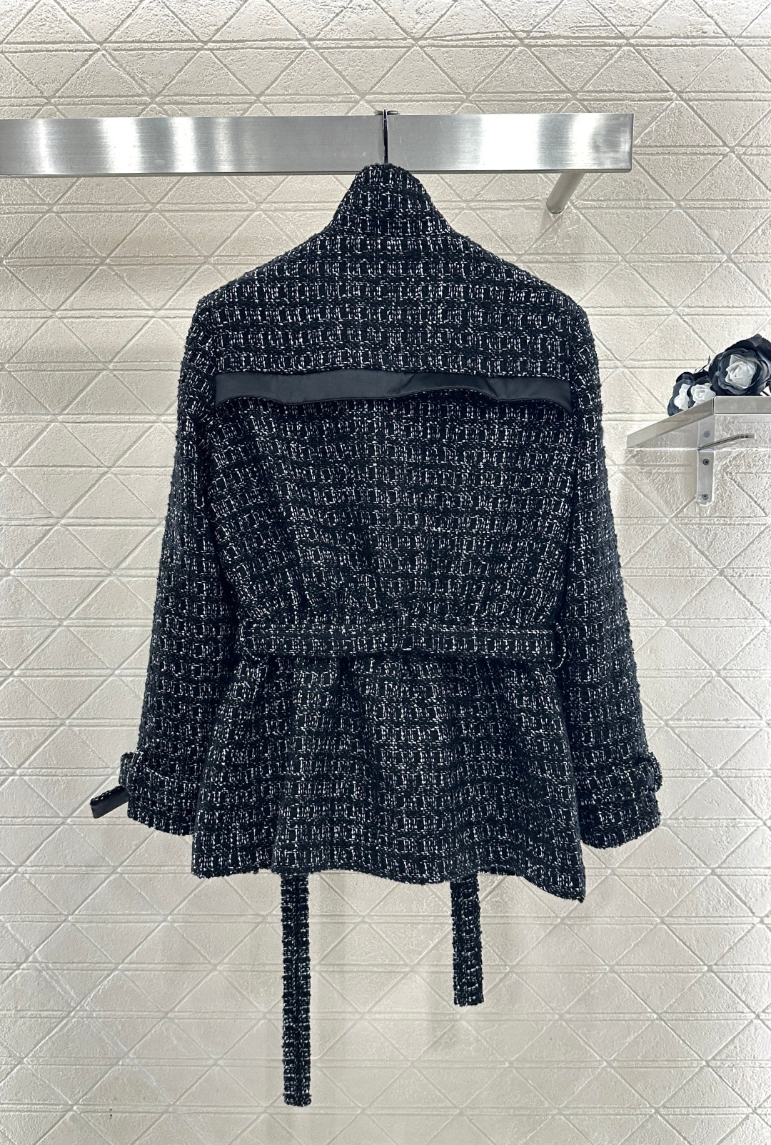 Knitted waistband dress jacket