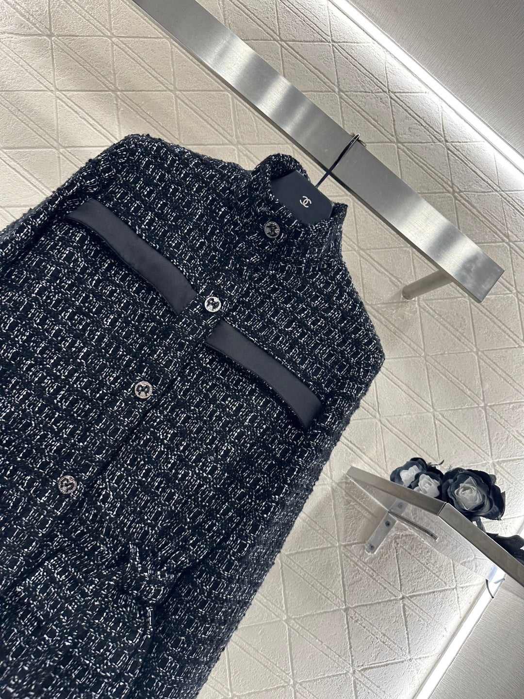 Knitted waistband dress jacket