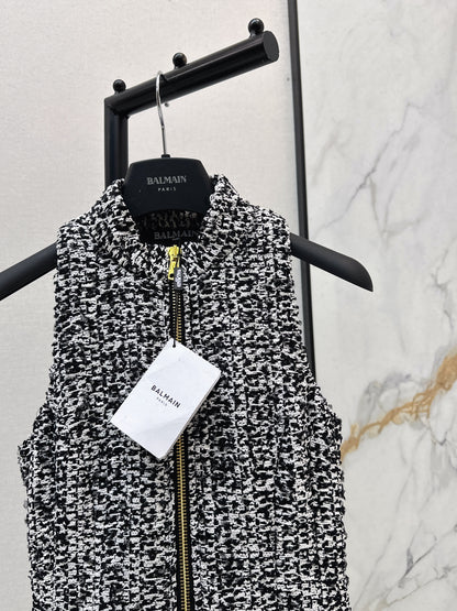 Rough woolen pleated dress