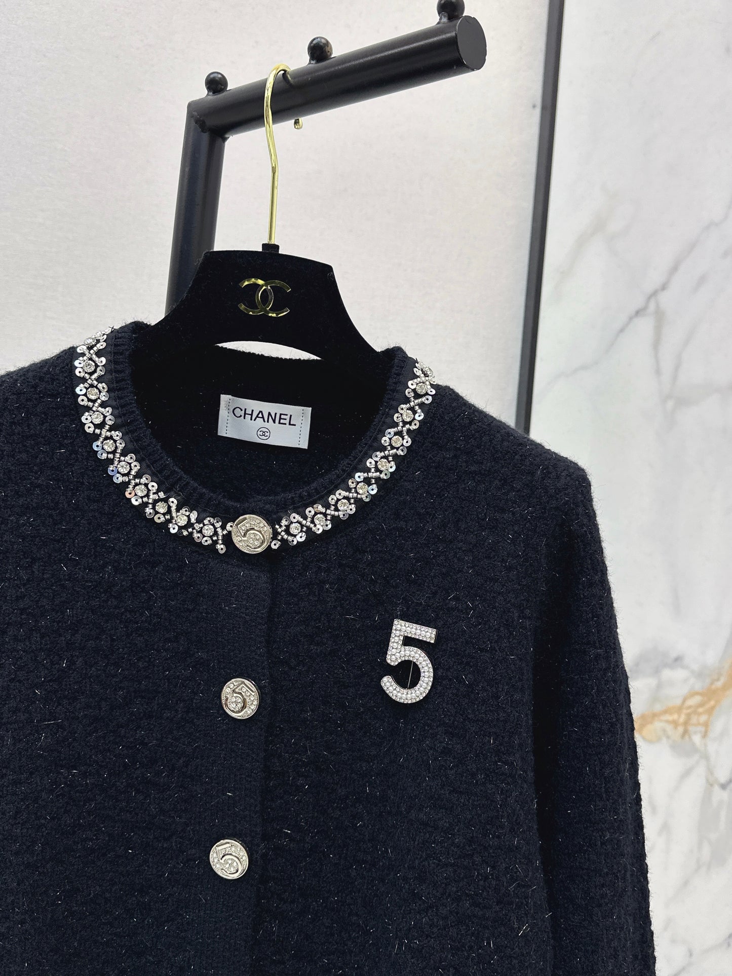 Nail drill craft round neck knitted cardigan