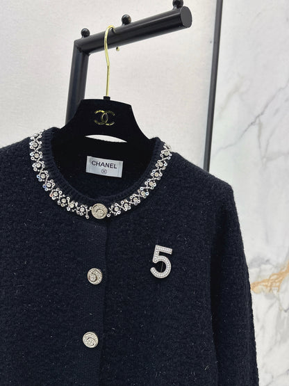 Nail drill craft round neck knitted cardigan