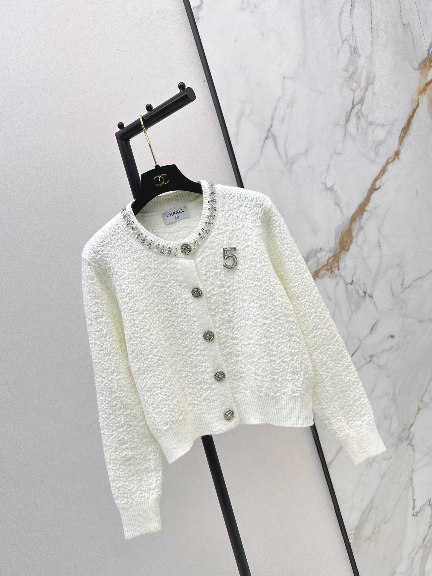 Nail drill craft round neck knitted cardigan