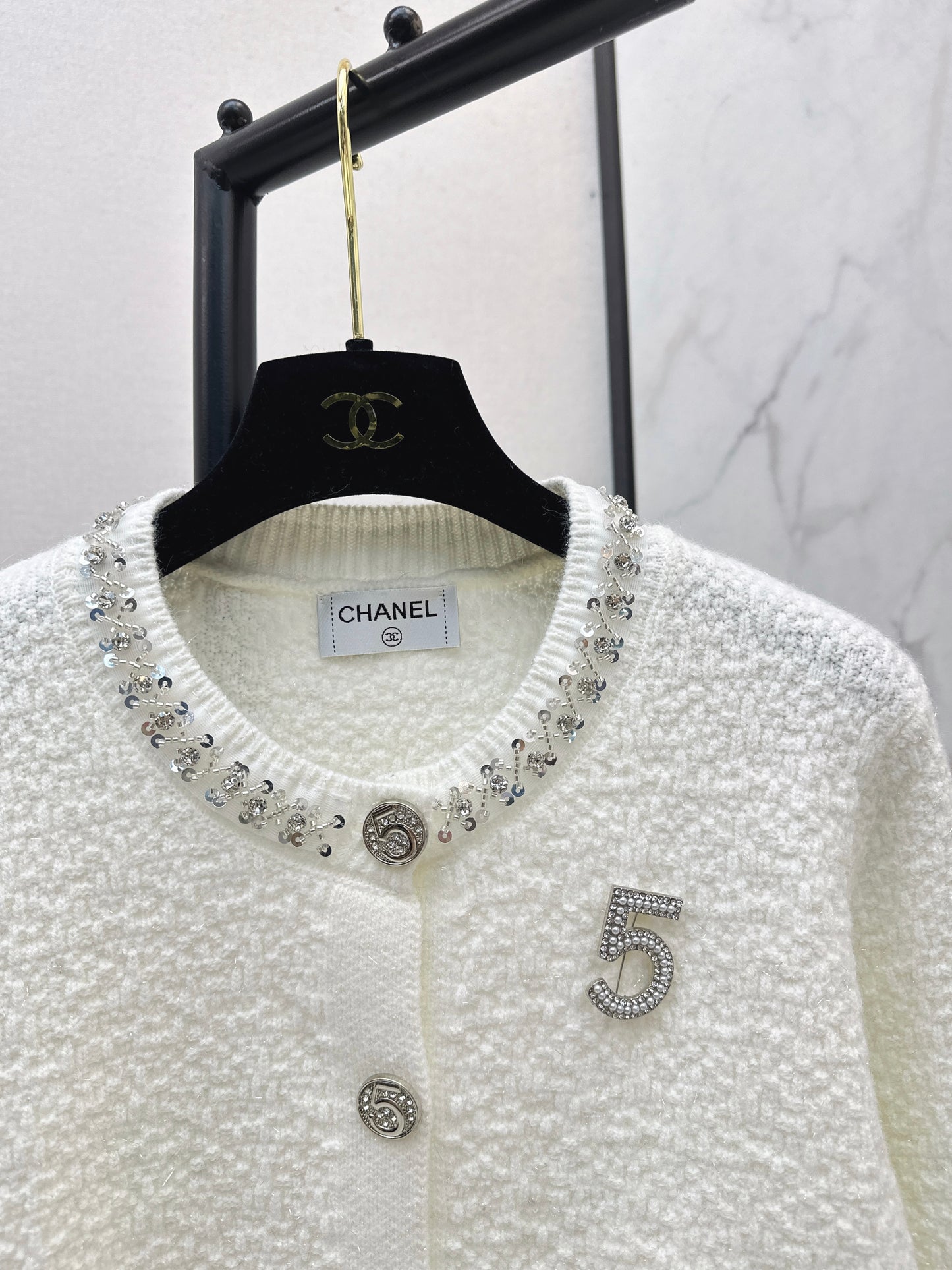 Nail drill craft round neck knitted cardigan