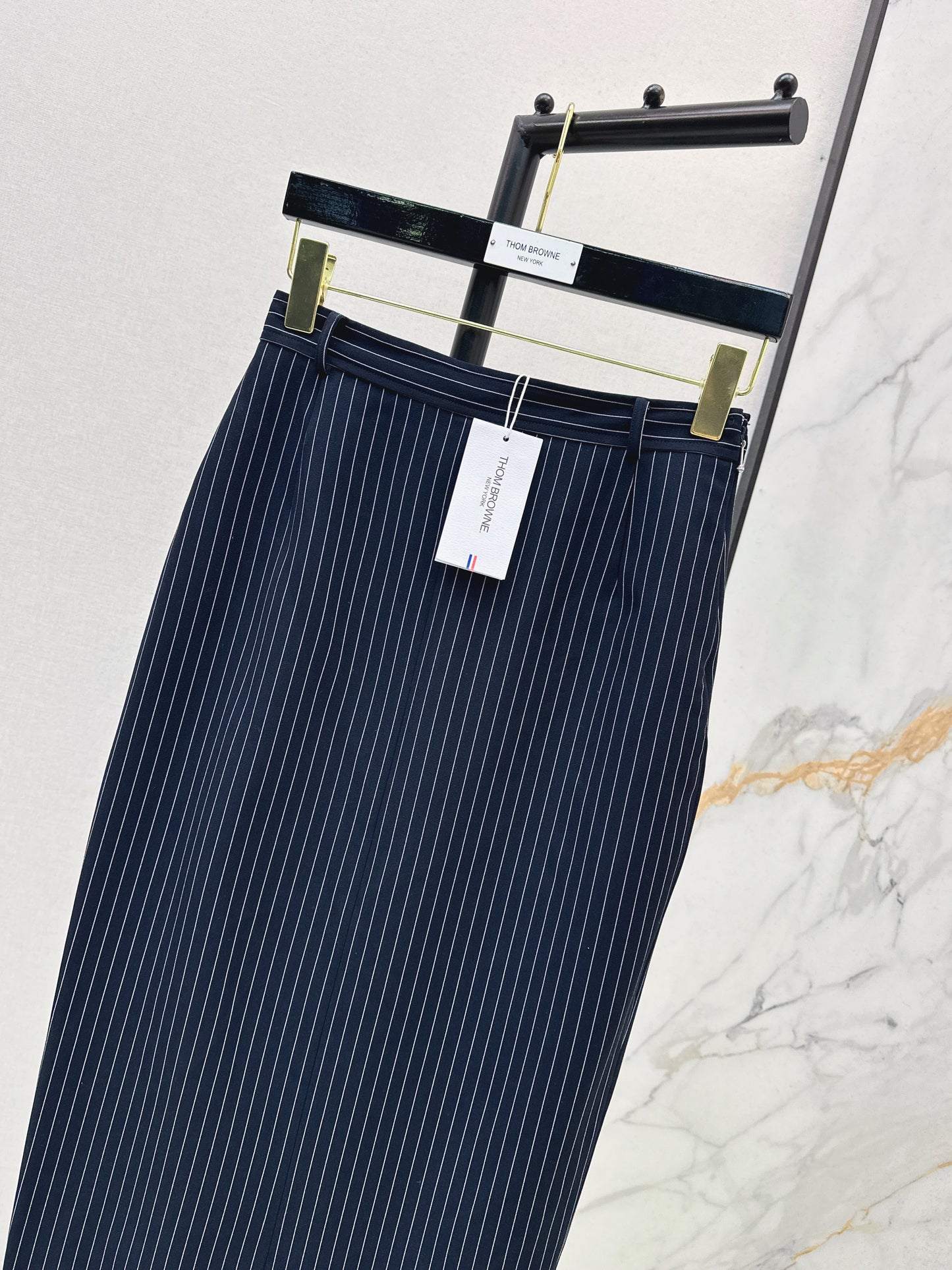 Long high waisted skirt