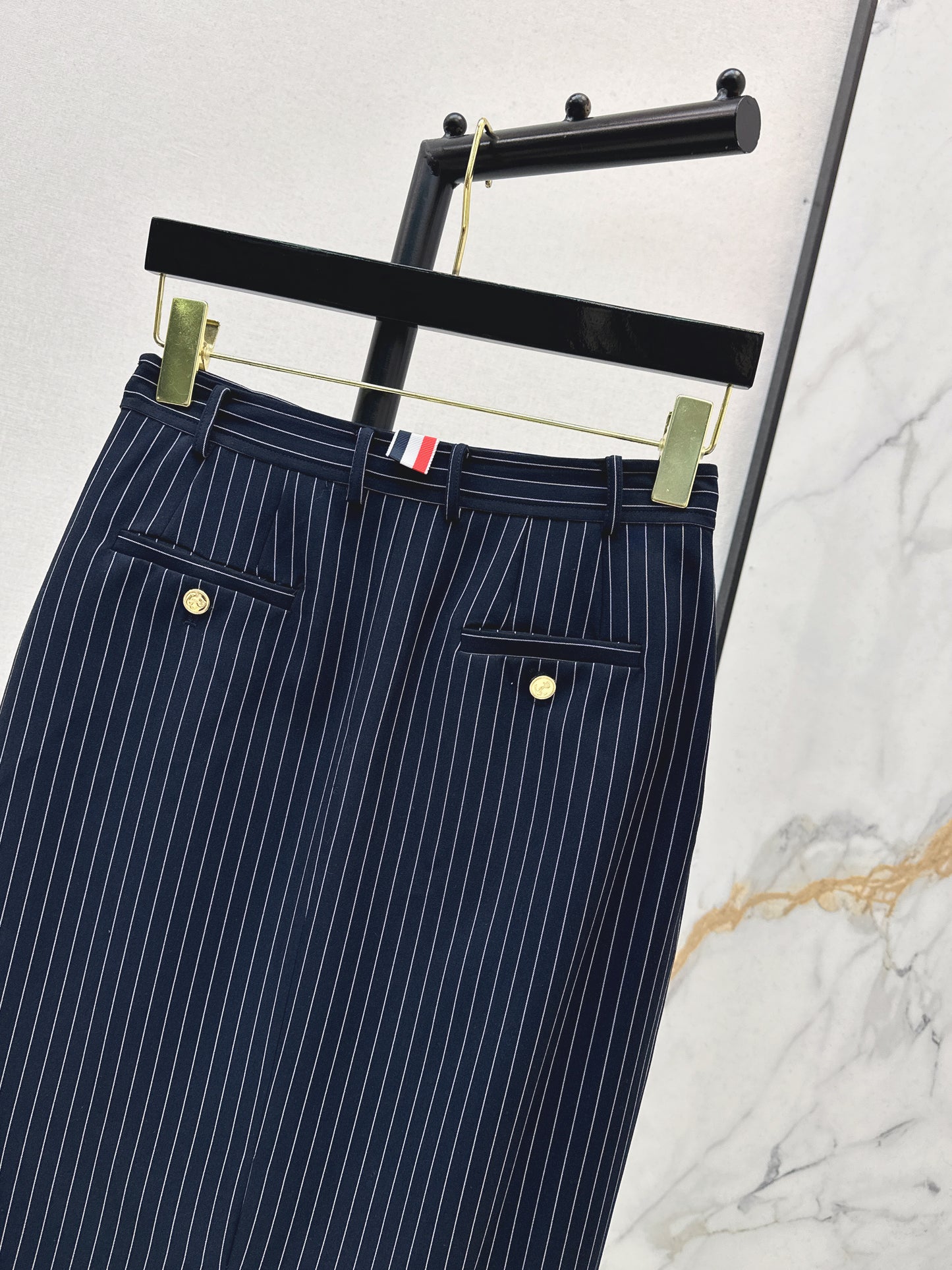 Long high waisted skirt