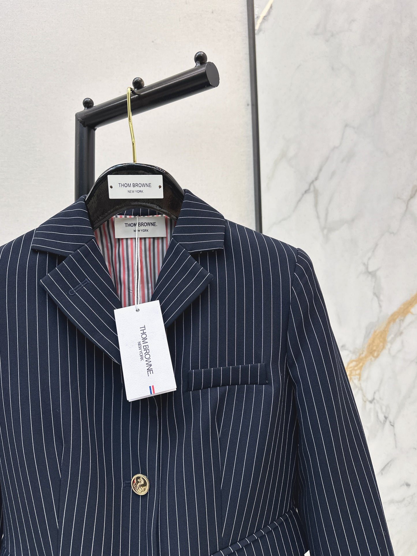 Silhouette double breasted suit jacket