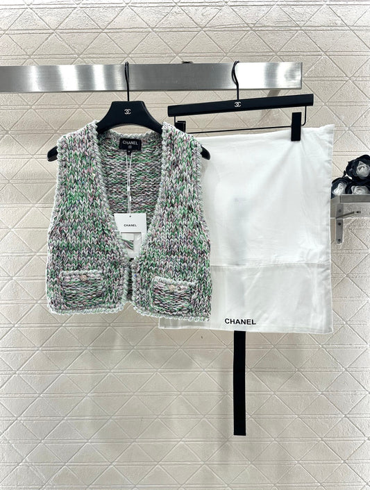 Handmade edge tied knitted vest