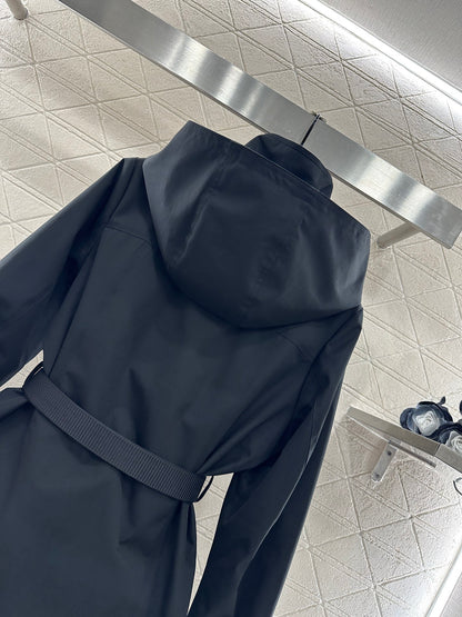 Hooded waist belt down jacket