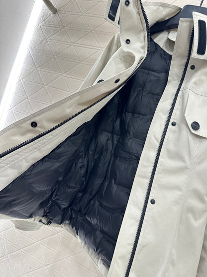 Hooded waist belt down jacket