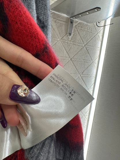 Jacquard contrasting wool pullover sweater