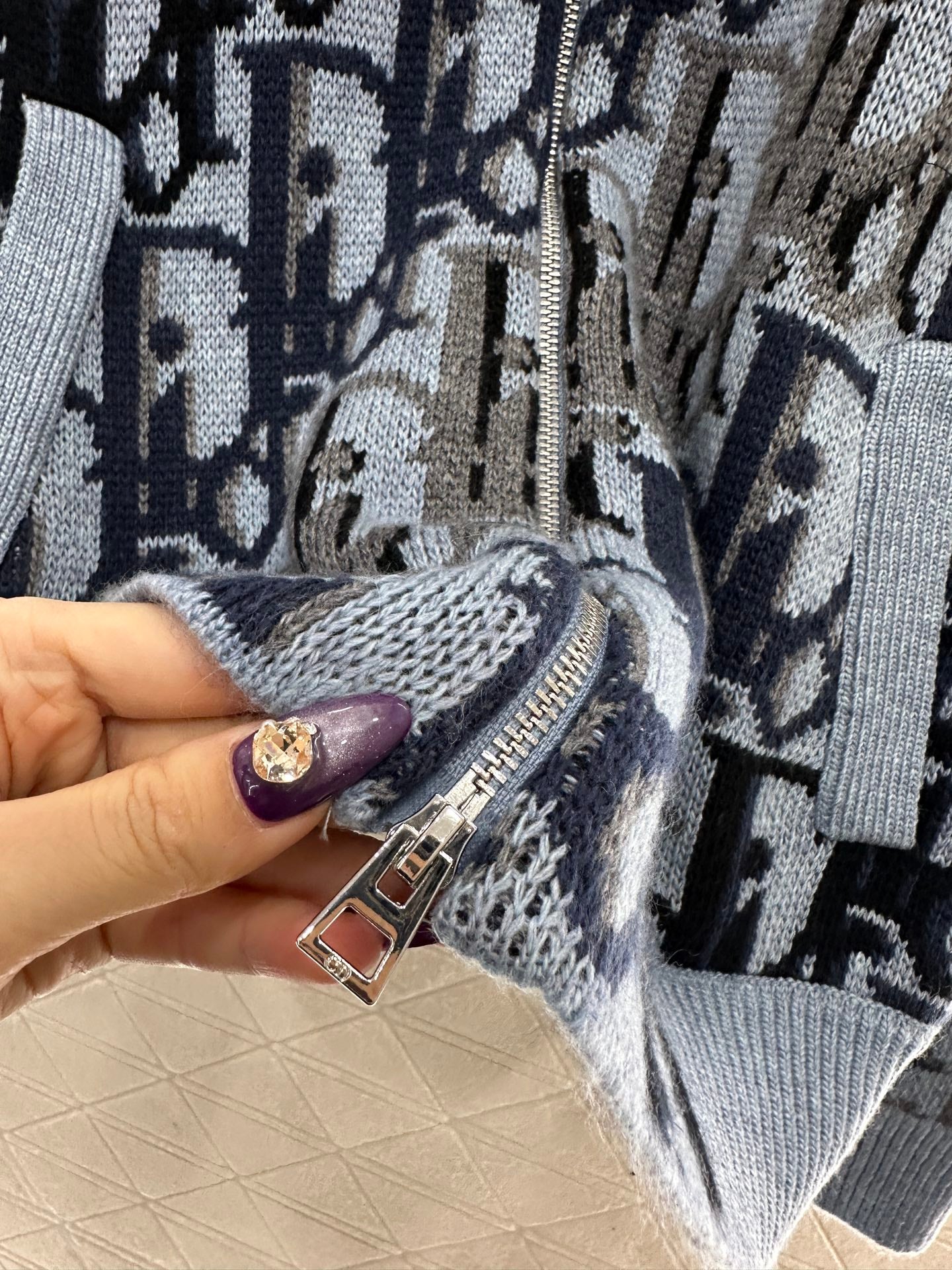 Jacquard knitted zipper cardigan