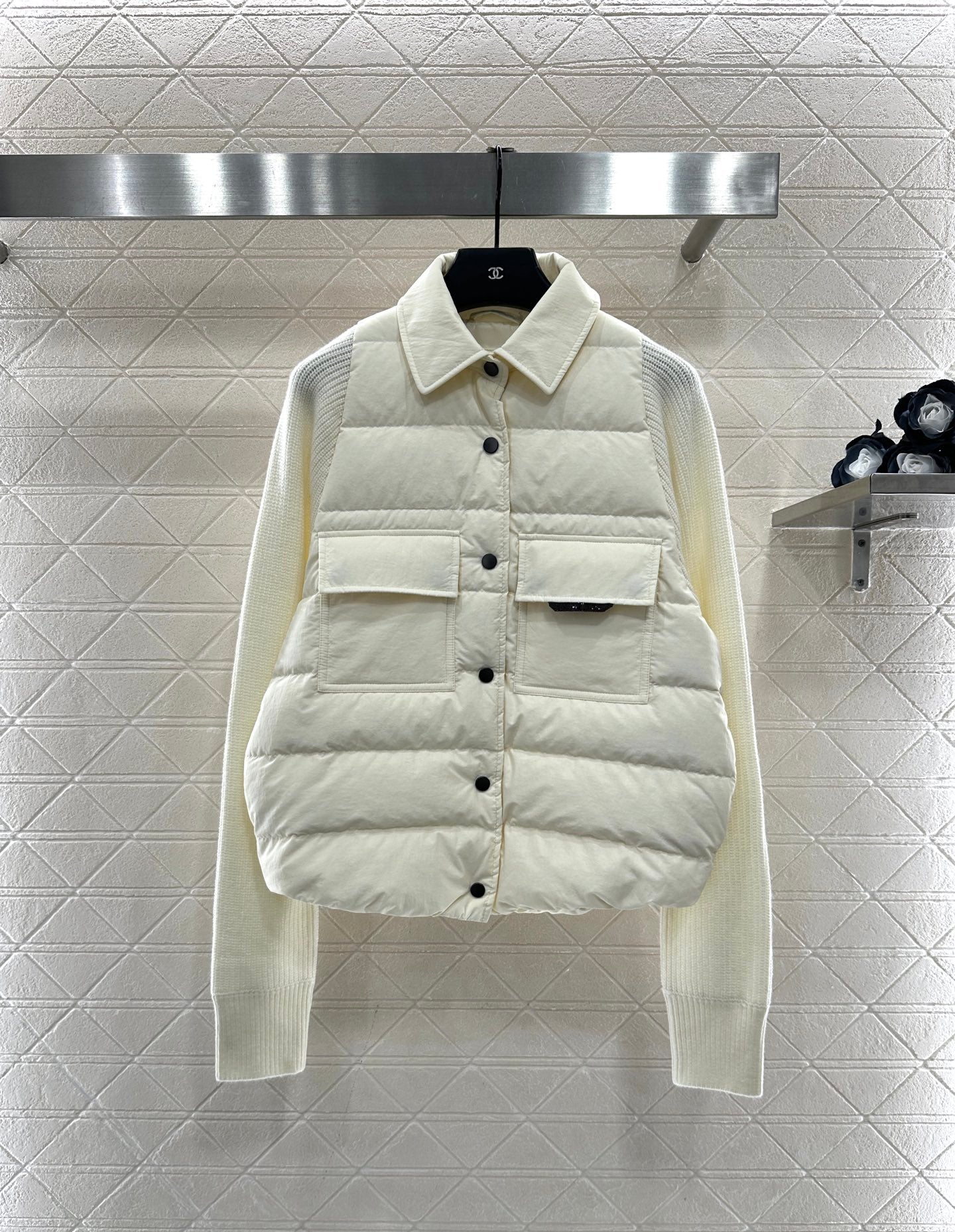 Knitted patchwork lapel down jacket