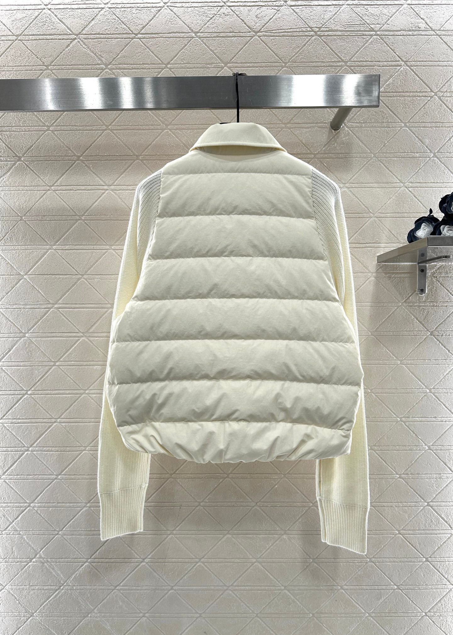 Knitted patchwork lapel down jacket