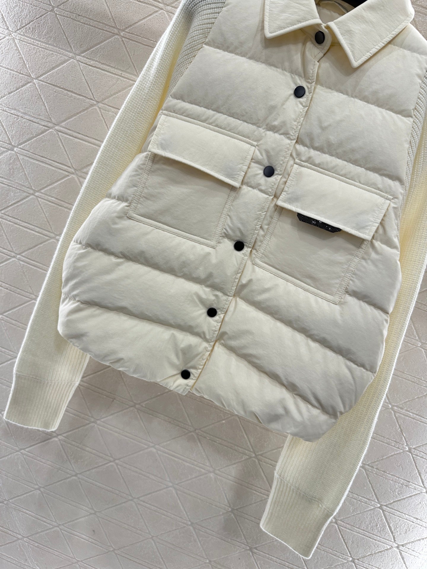 Knitted patchwork lapel down jacket