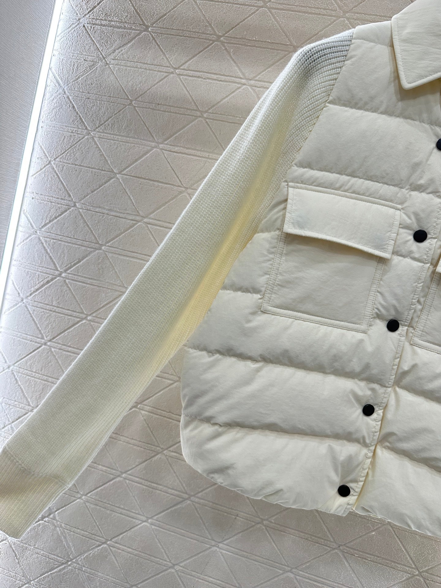 Knitted patchwork lapel down jacket