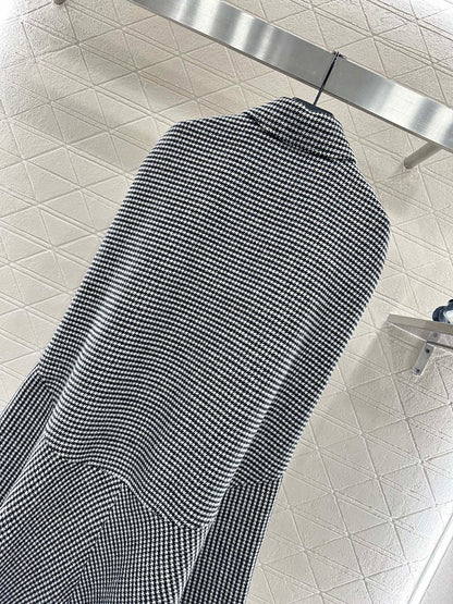 Thousand bird grid long shawl cape