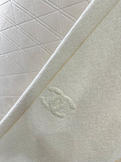 Plucked letter high waist wide leg pants