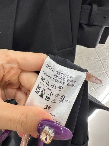 Belt long windbreaker jacket