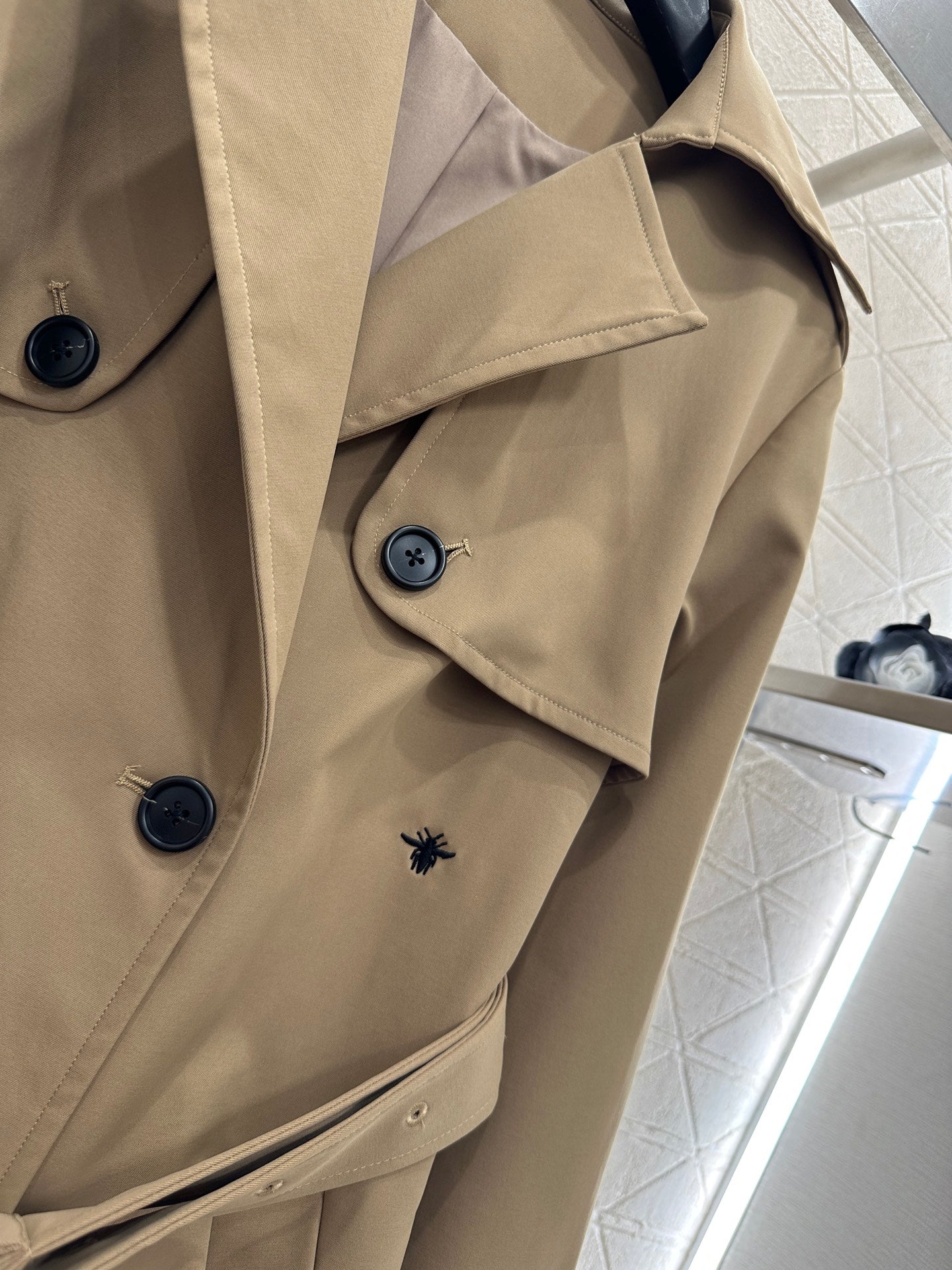 Belt long windbreaker jacket