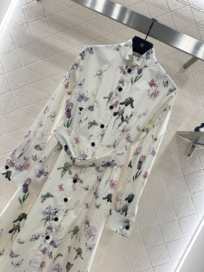Direct spray floral long sleeved dress