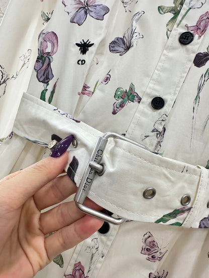 Direct spray floral long sleeved dress