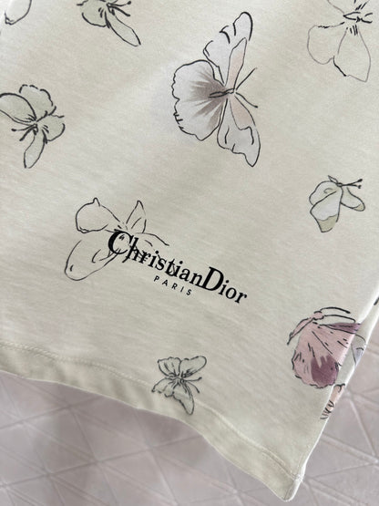 Round neck print 𝑇𝑒𝑒