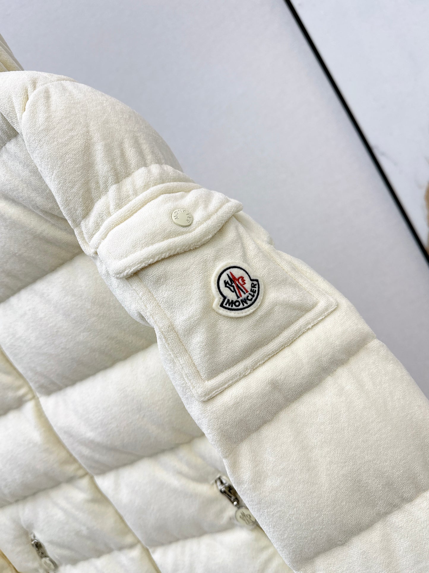 Woolen hooded down jacket