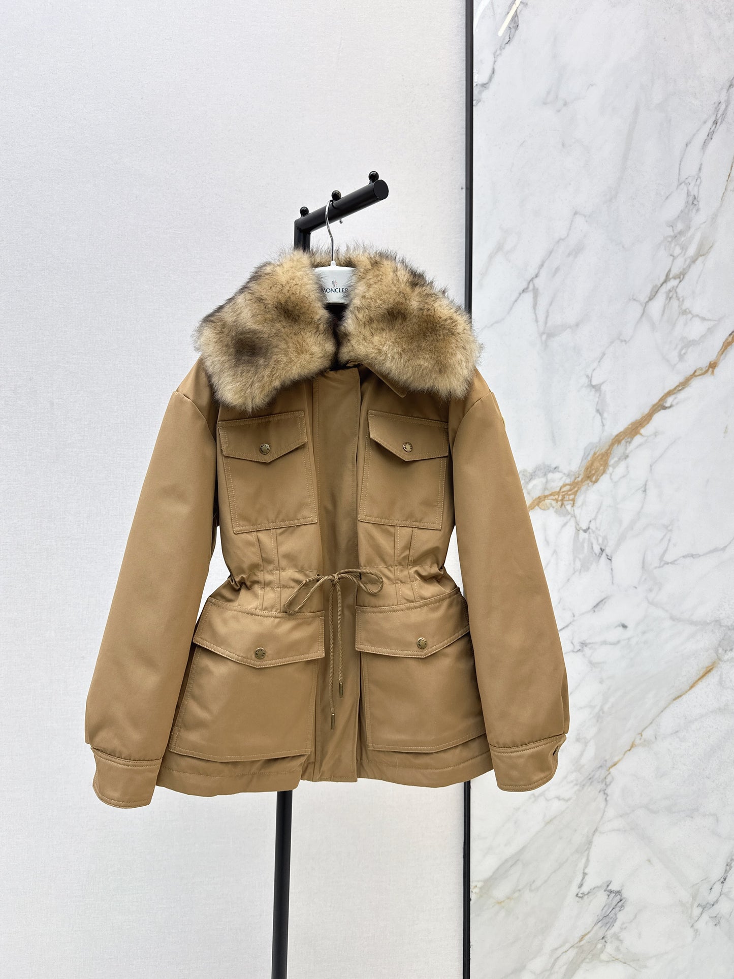 Hooded fur collar drawstring down jacket