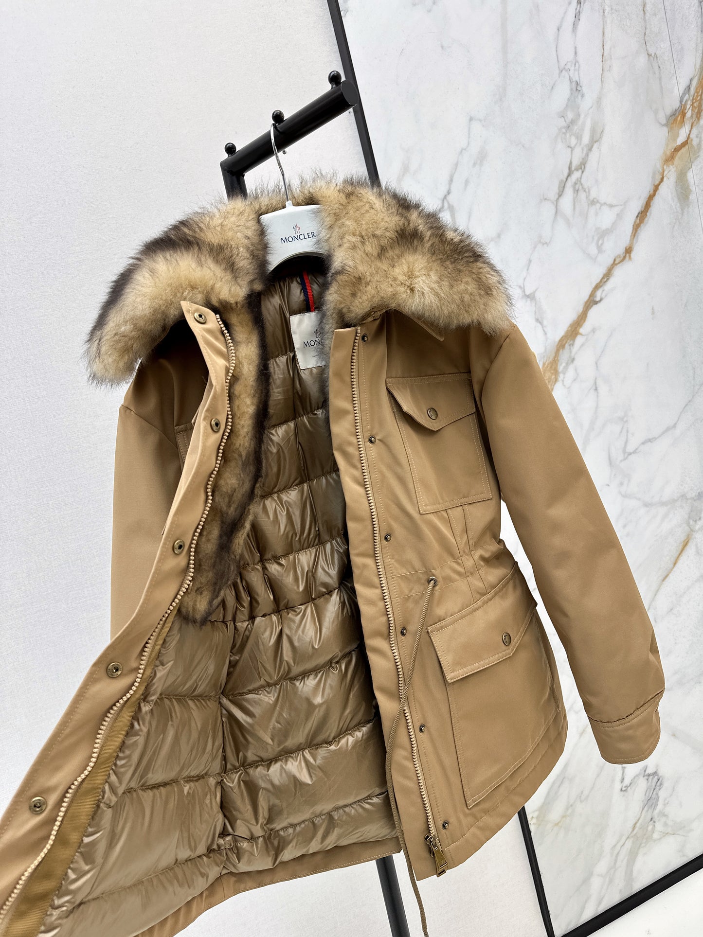 Hooded fur collar drawstring down jacket