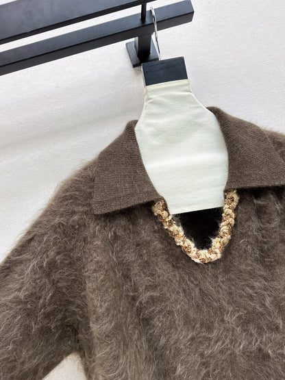 Sparkling woven decorative V-neck sweater