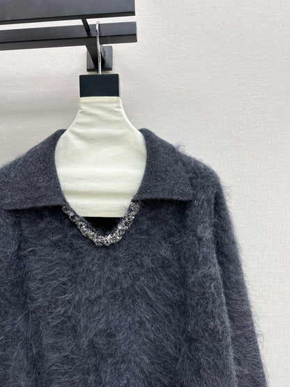 Sparkling woven decorative V-neck sweater