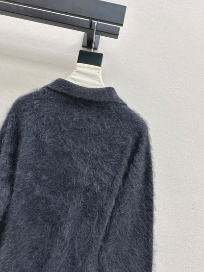 Sparkling woven decorative V-neck sweater