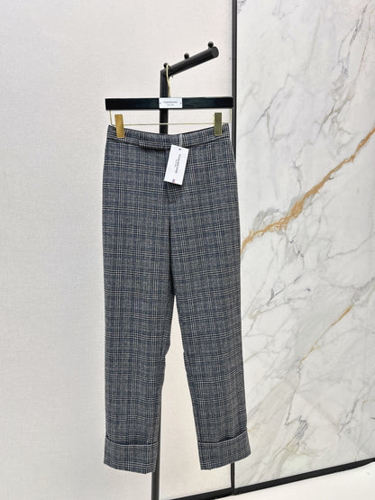 Grey checkered rolled edge trousers