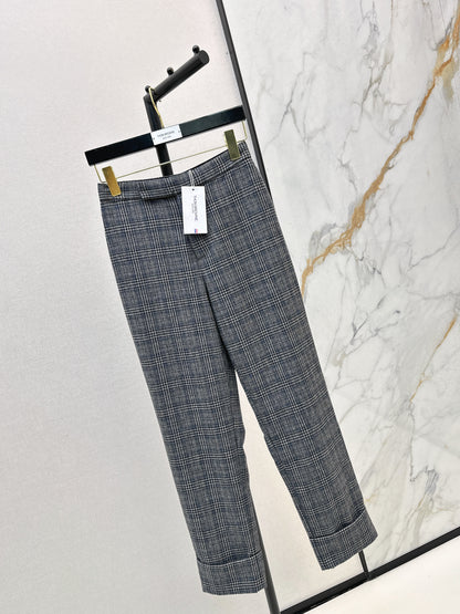 Grey checkered rolled edge trousers
