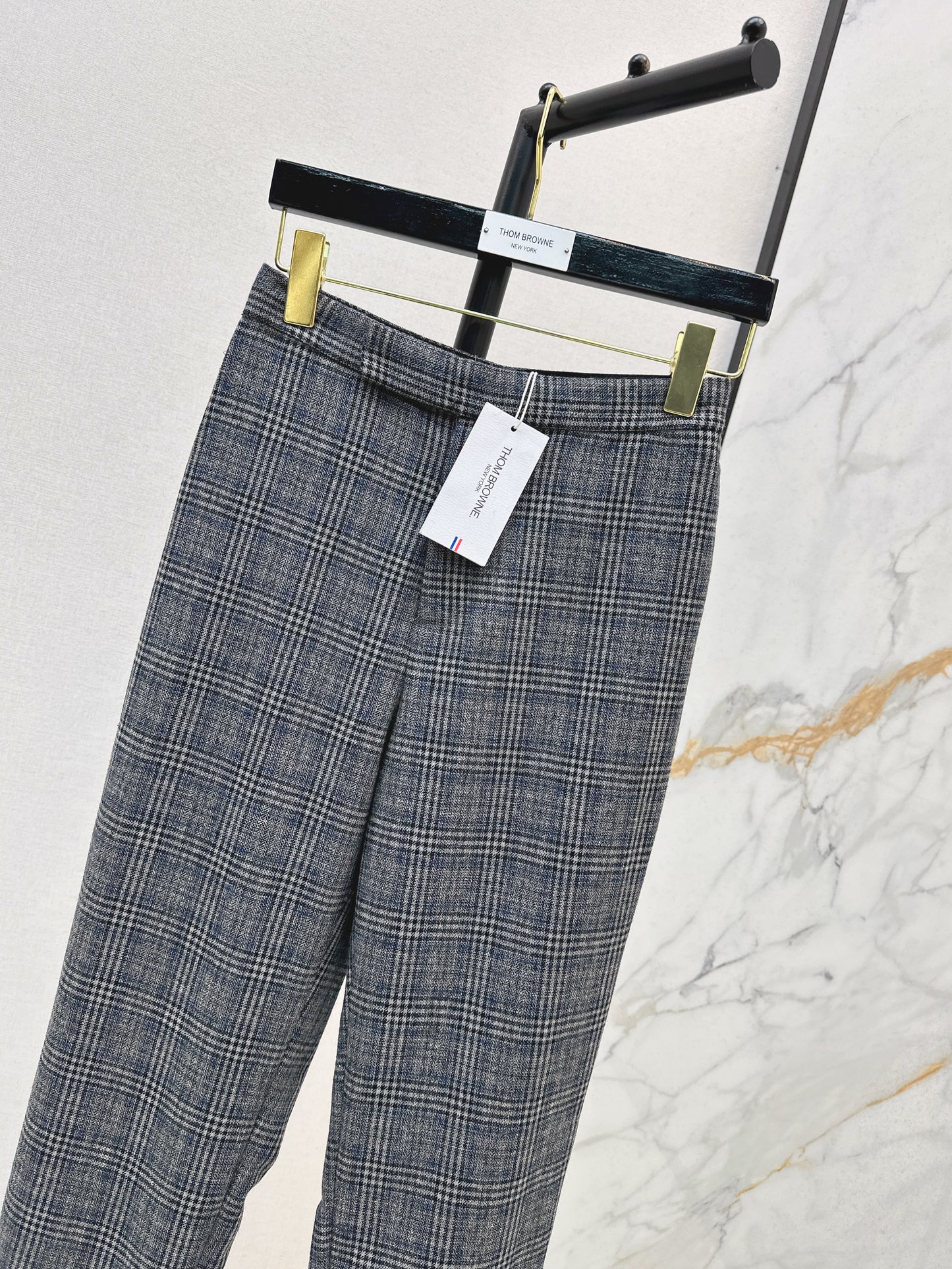 Grey checkered rolled edge trousers