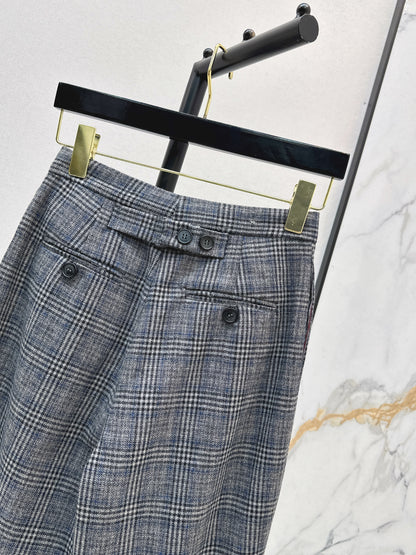 Grey checkered rolled edge trousers