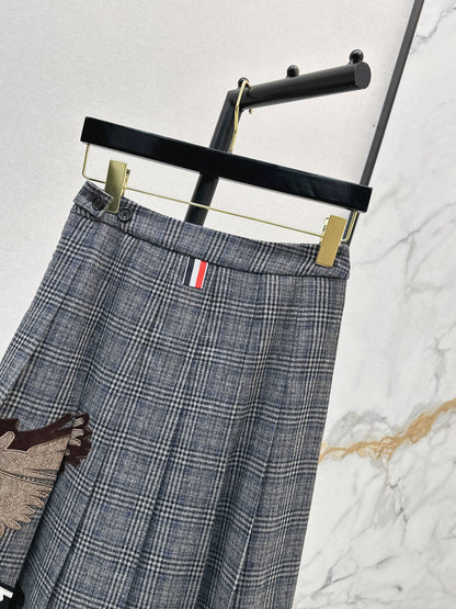 Wild Goose Embroidered plaid Long Half Skirt