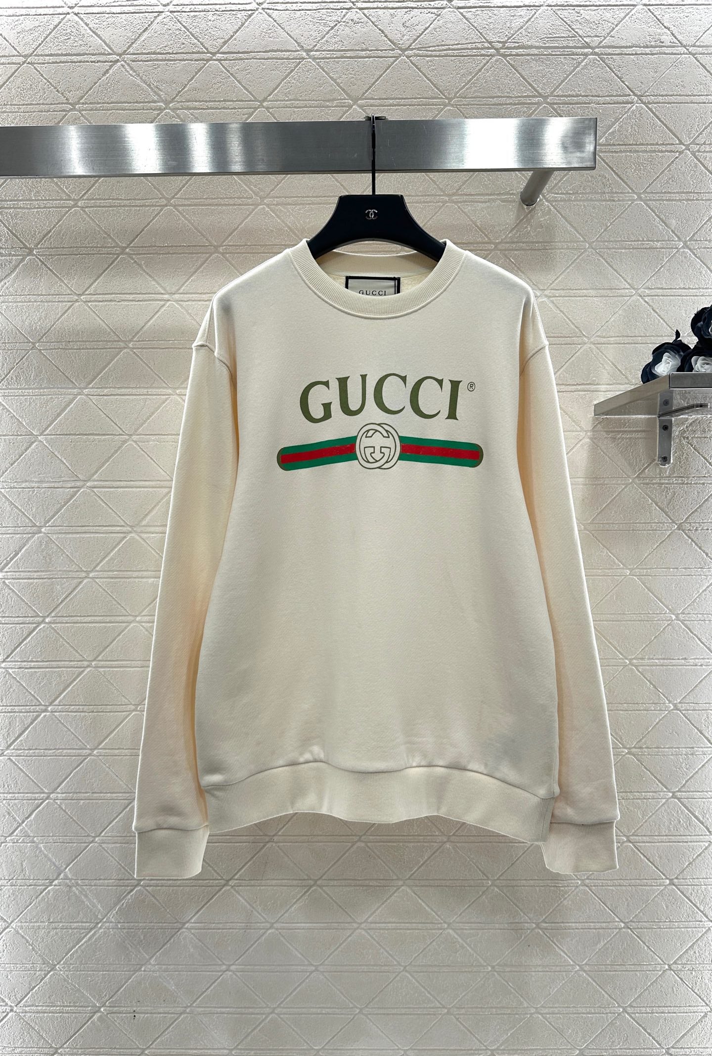 Color blocking letter round neck hoodie
