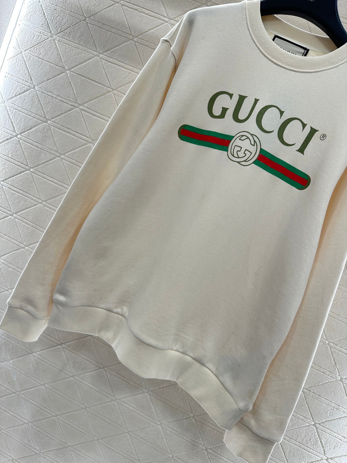 Color blocking letter round neck hoodie