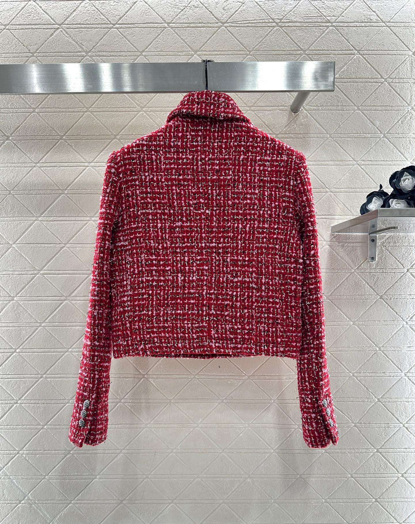 Camellia flower brooch woven jacket