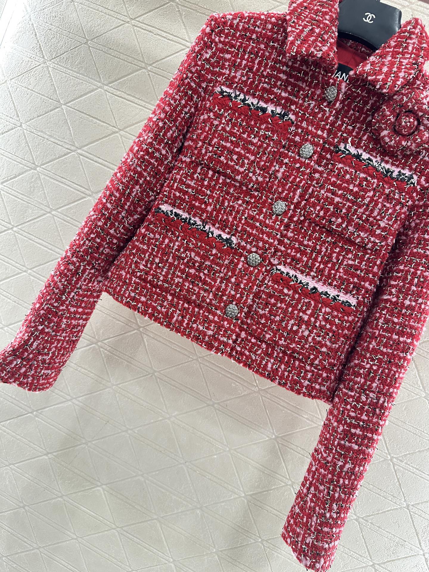 Camellia flower brooch woven jacket