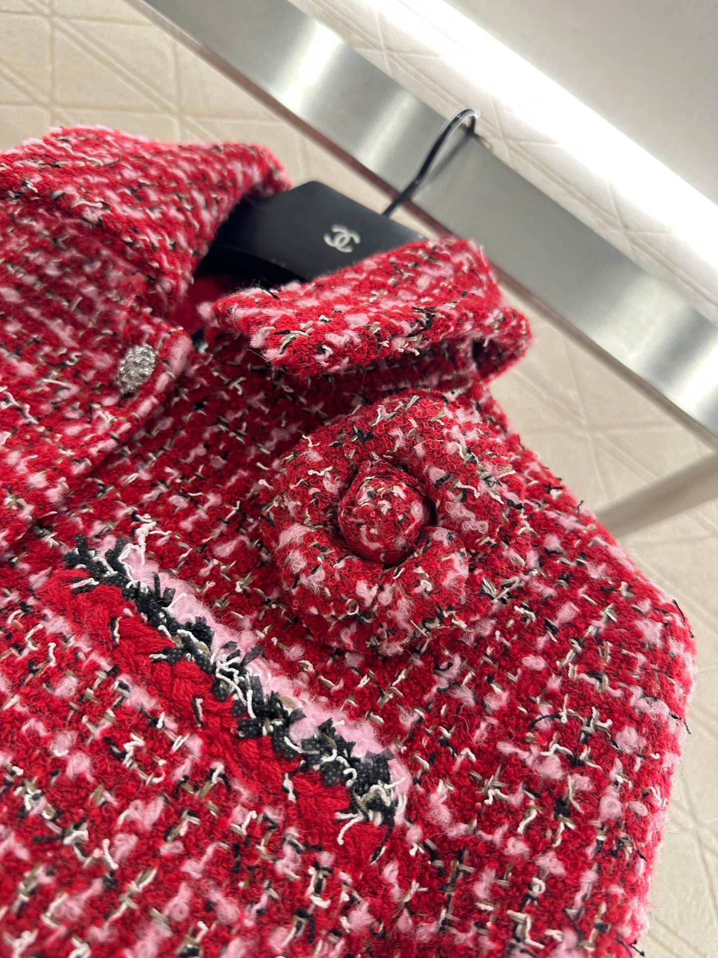 Camellia flower brooch woven jacket