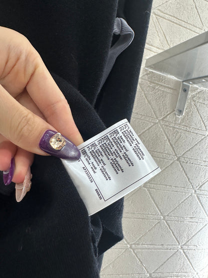 Small high neck knitted pullover sweater