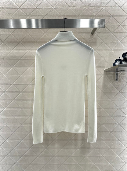 Tailored triangle logo high neck base shirt