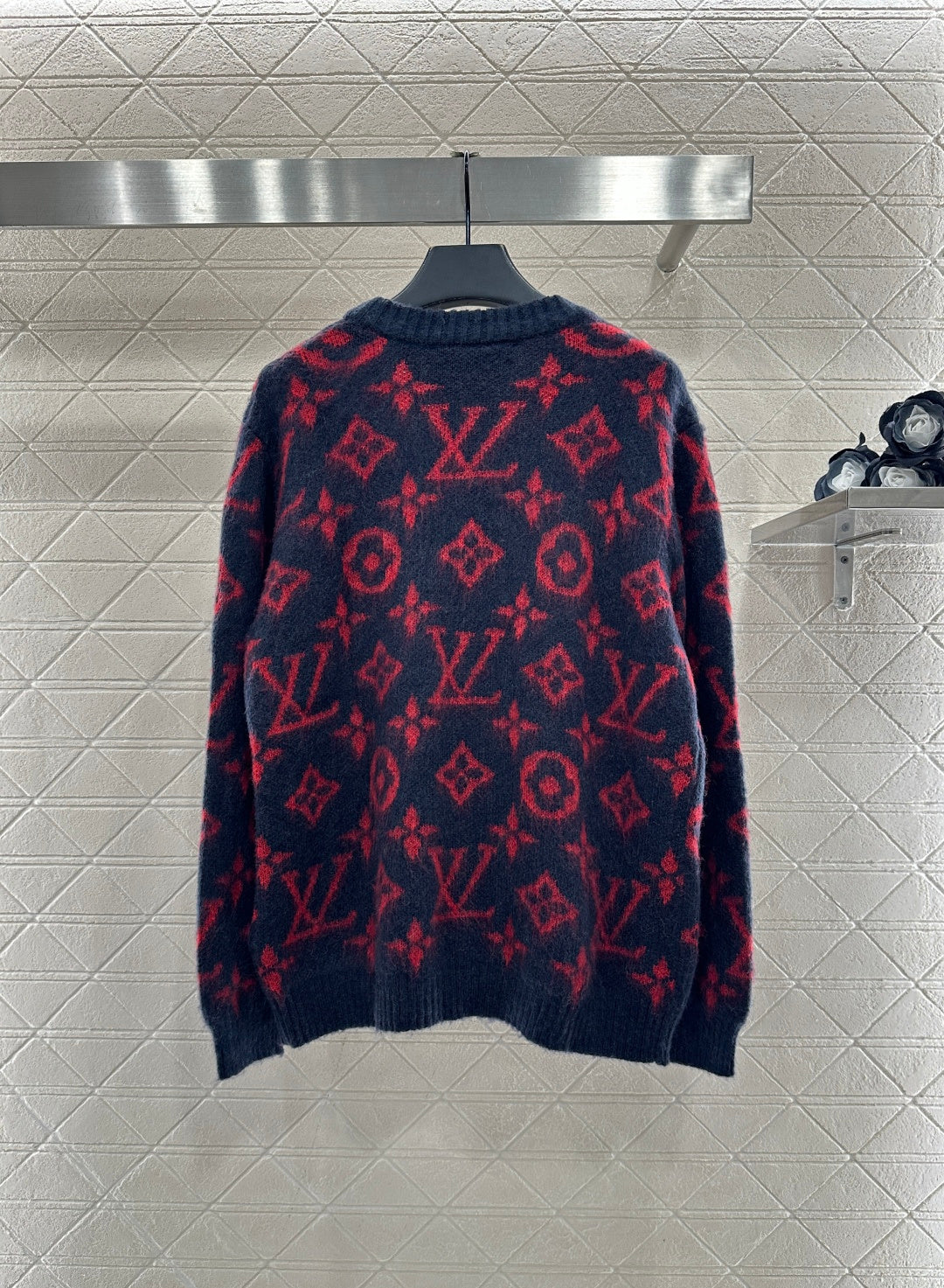 V-neck jacquard knitted cardigan