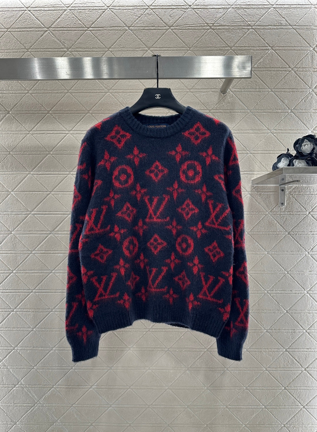 Round neck jacquard sweater