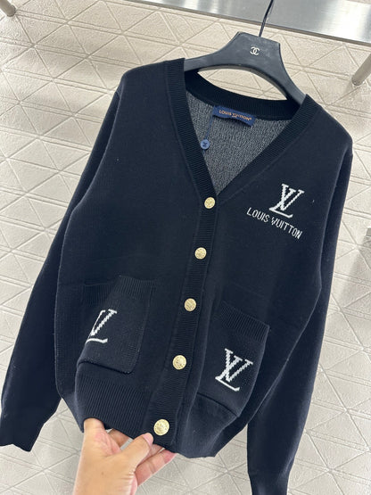 Jacquard letter knitted cardigan