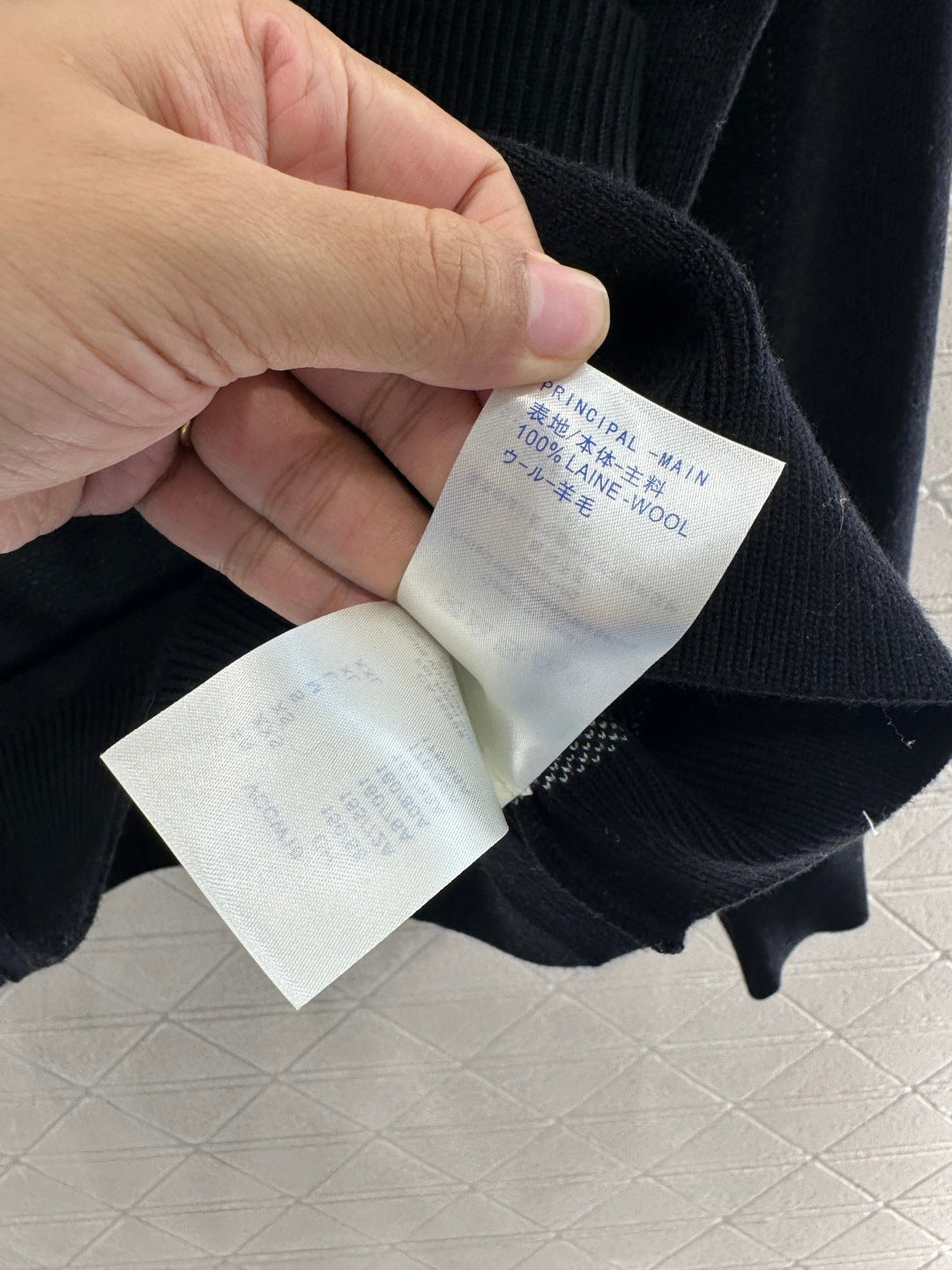 Jacquard letter knitted cardigan