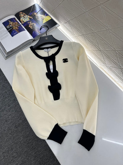 Hollow bow long sleeves