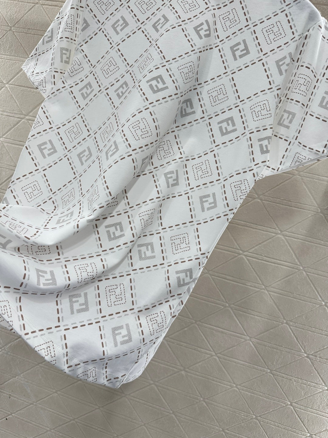 Printed diamond grid 𝑇𝑒𝑒